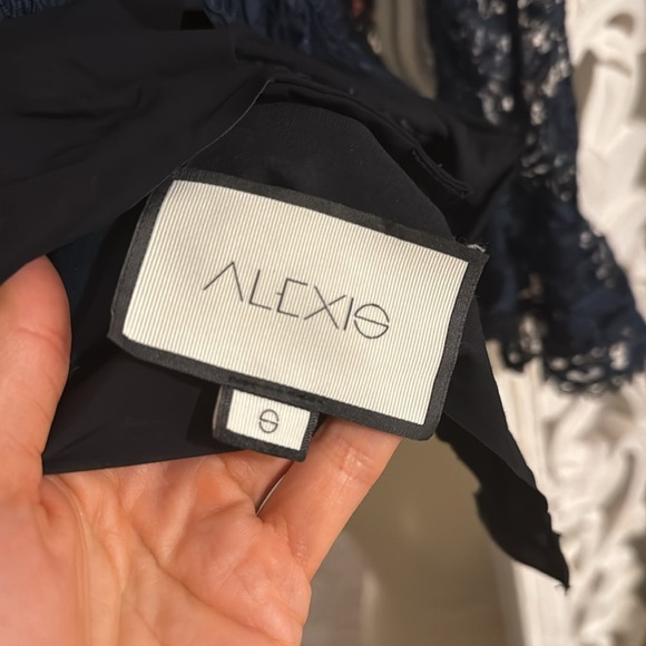 Alexis lace bodysuit blouse top - Picture 8 of 8